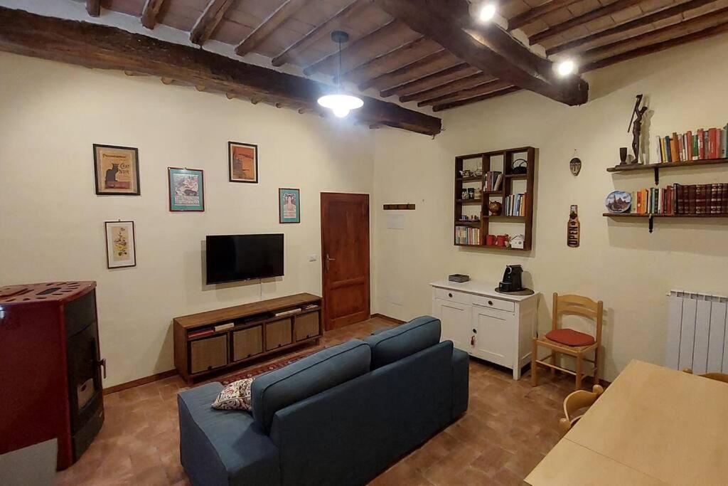 Piccolo Appartamento Monticiano Luaran gambar